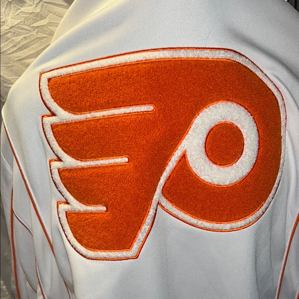 NHL Philadelphia Flyers rare White and Orange Jacket ( most are black) size lg - Picture 10 of 12